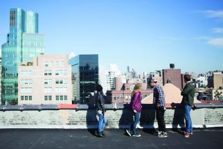 08 72andSunny New York3x2