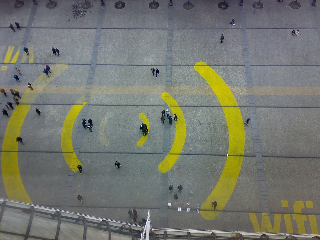 WiFi Signals Can ID Individuals by Body Shape