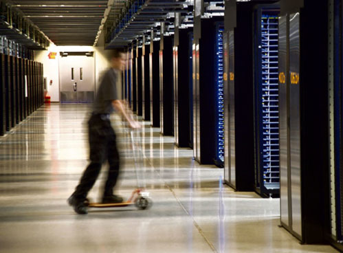 How big data servers are different from regular dedicated hosting servers