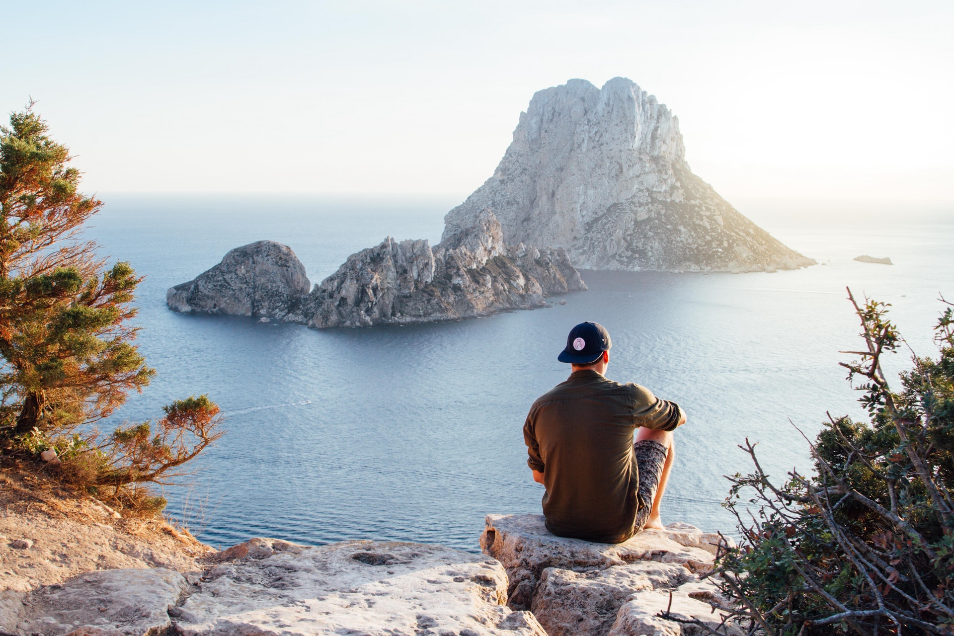 How To Run A Startup Company From Anywhere In The World