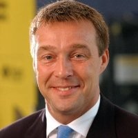 Digitally Transforming the Manufacturing Workforce