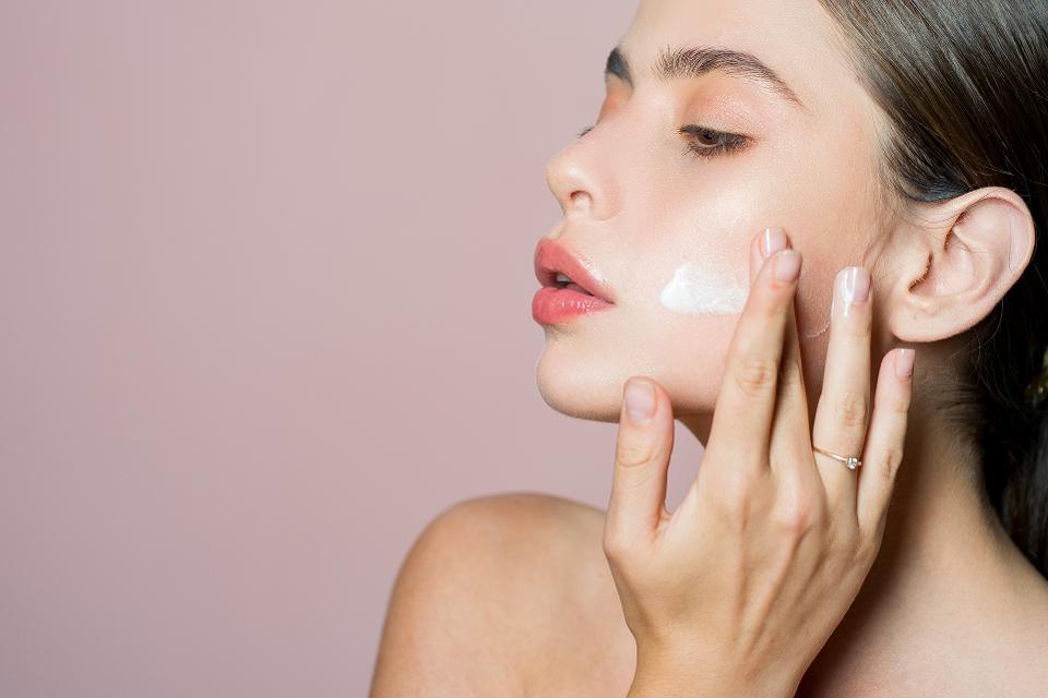 The Amazing Ways How L’Oréal Uses Artificial Intelligence To Drive Business Performance