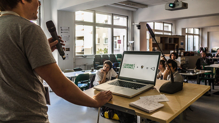 Effective Ways to Improve Your Communication Skills as an Engineer