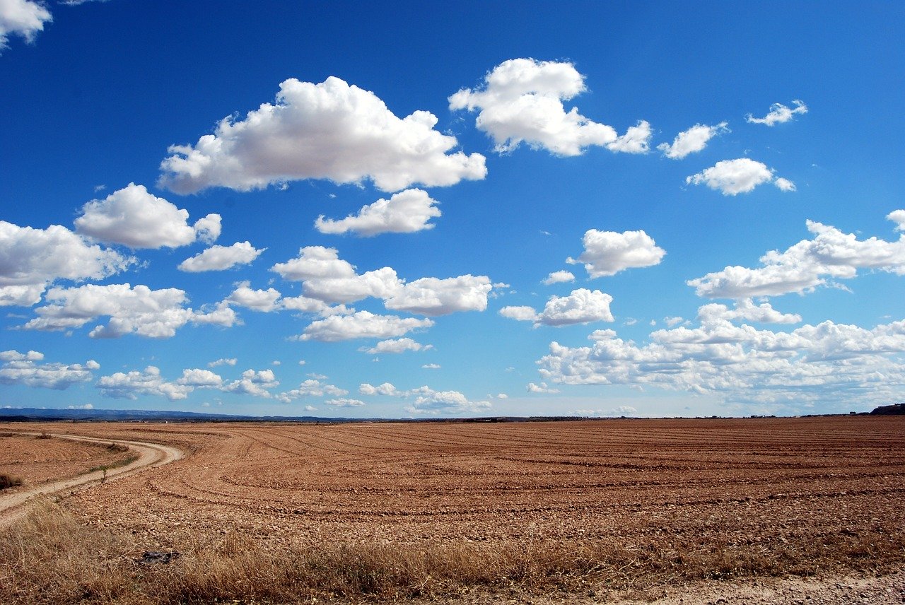 Why enterprises need a distinction between multiple clouds and multi cloud