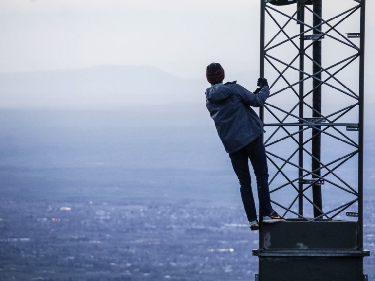 Will the smart factory benefit from 5G? Industry experts weigh in