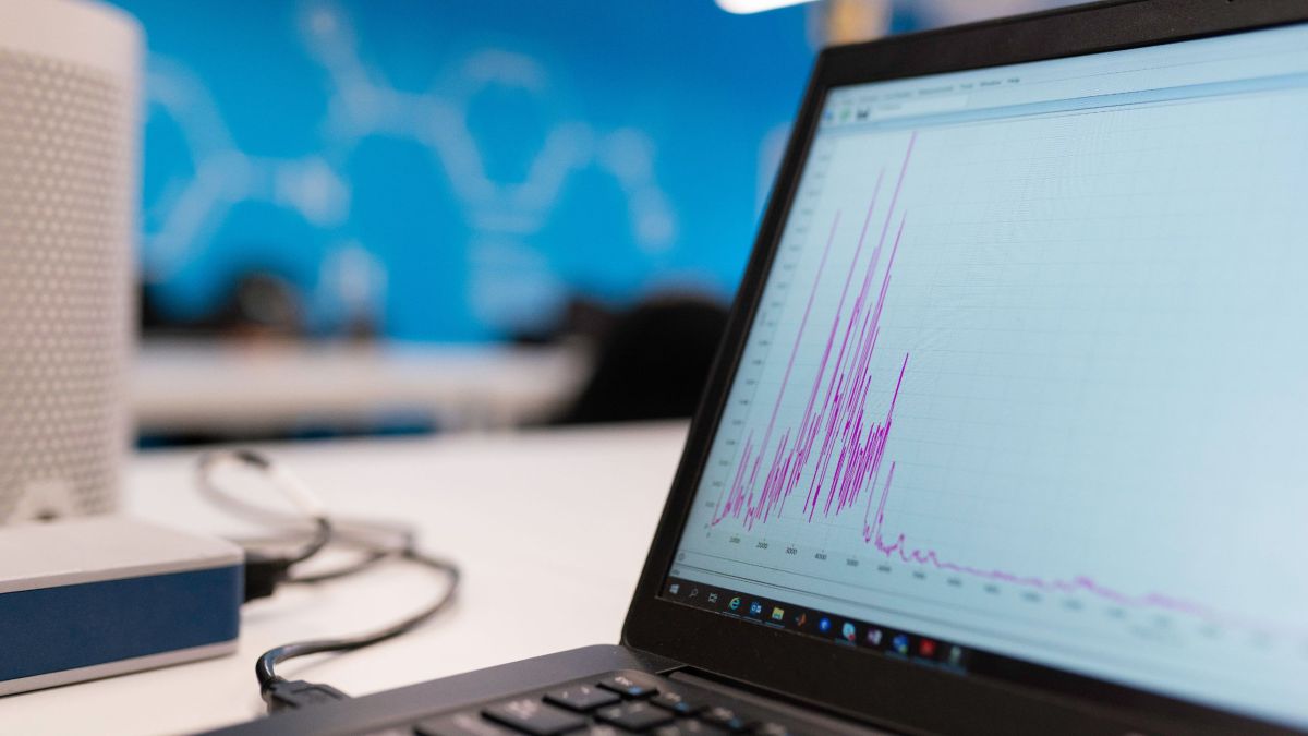 How can predictive AI transform customer connection?